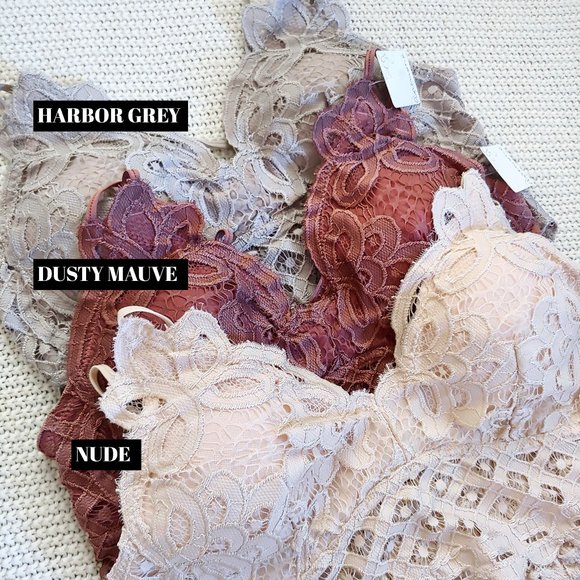 EDEN Plus Nude Floral Padded Lace Bralette - Picture 6 of 7